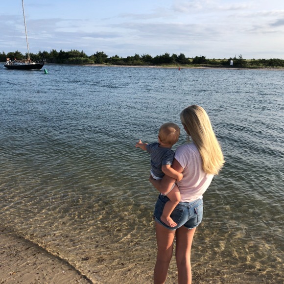 blondecloset26
